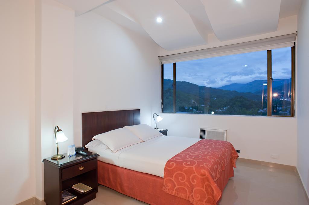 Hotel Dann Combeima อีบาเก ภายนอก รูปภาพ